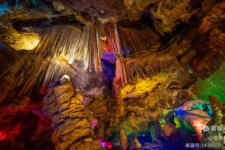 洛阳栾川鸡冠山洞